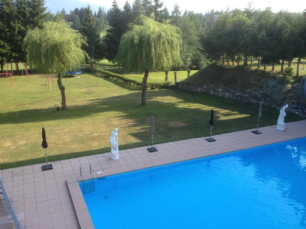 Hotel Elite Crans-Montana Bagian luar foto